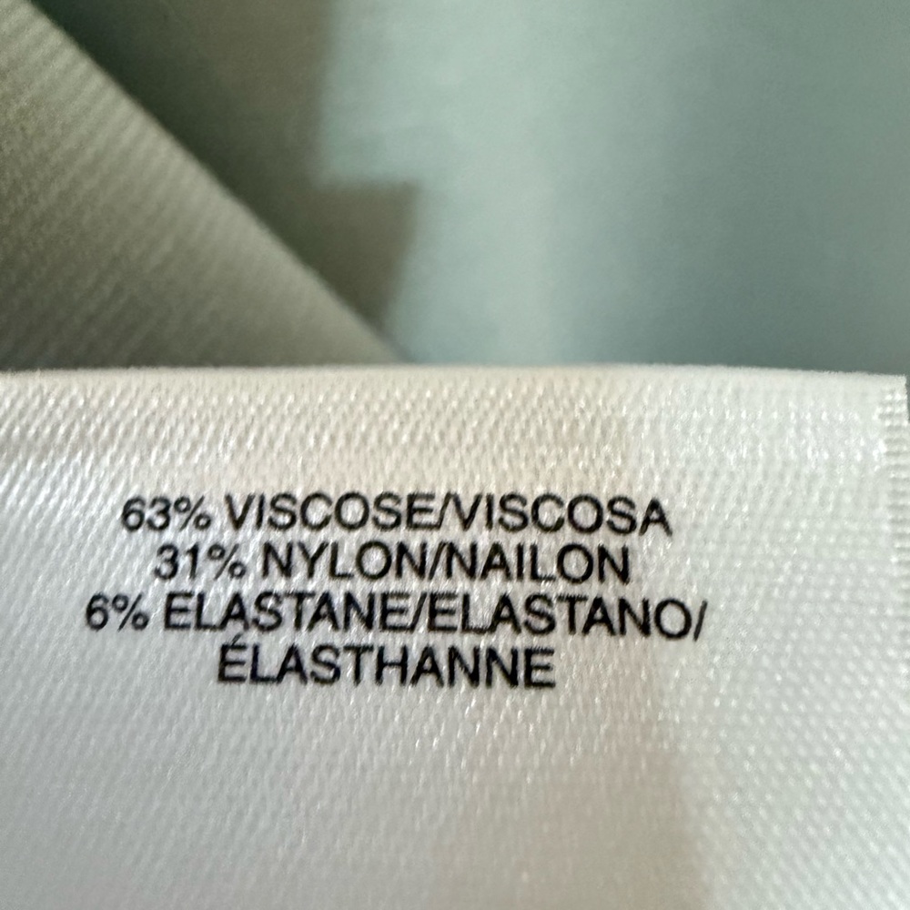 Anne Klein Soft Green Short Sleeve Top - Picture 2 of 2